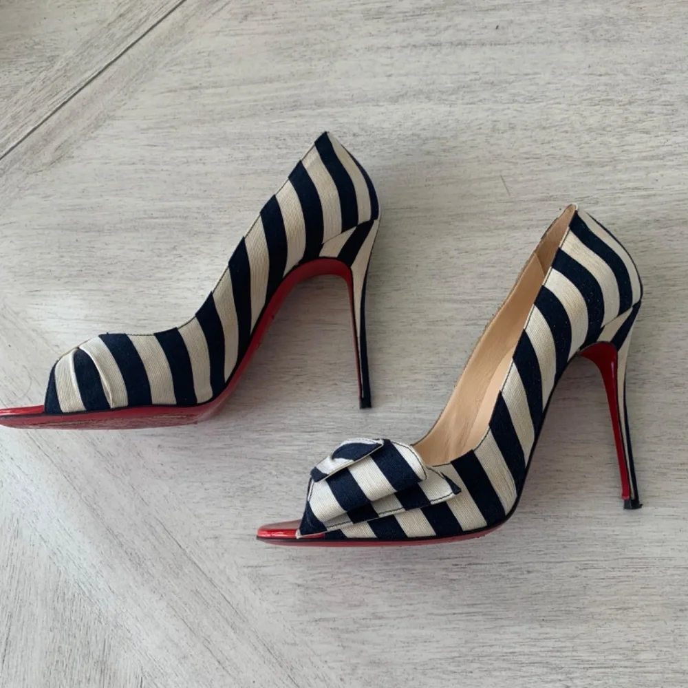 Christian Louboutin Blue/Ivory/Red Stripe Pumps sz 40 - Picture 3 of 12